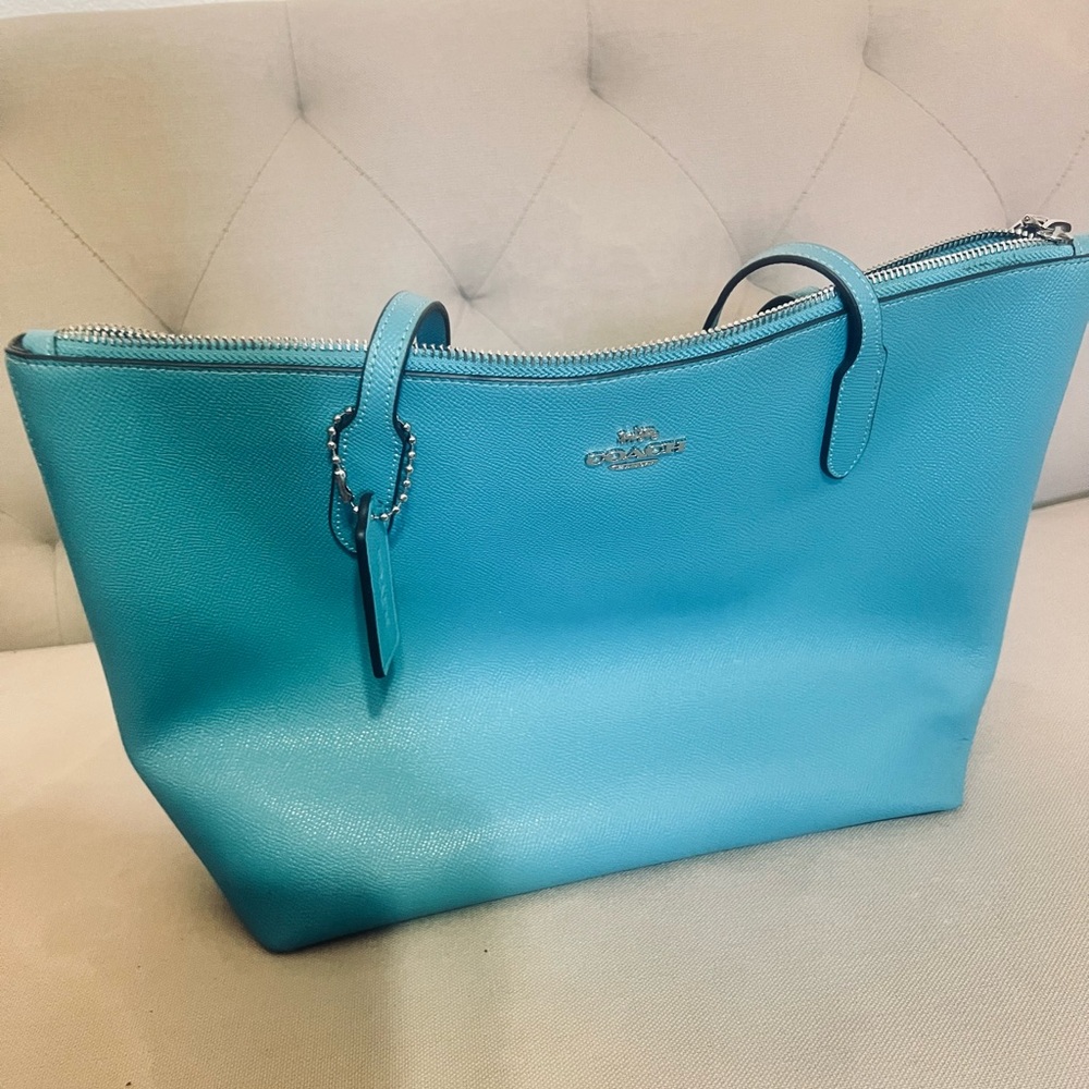 COACH TOTE